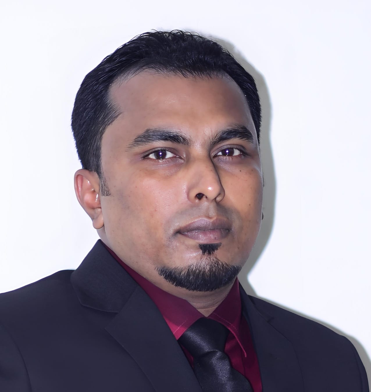 Nazmul Apple